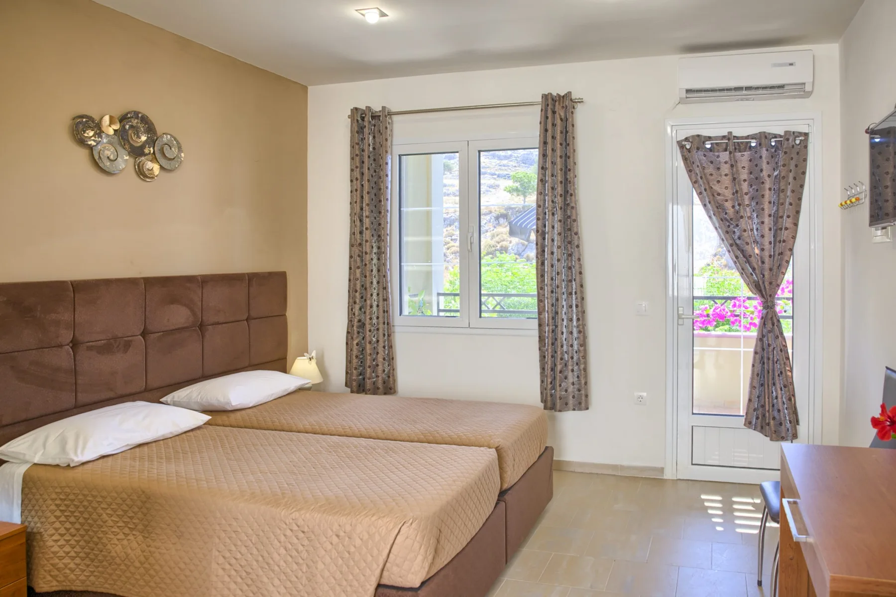 Kastro apartment interior